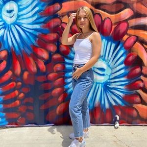 Meet your Posher, Makayla